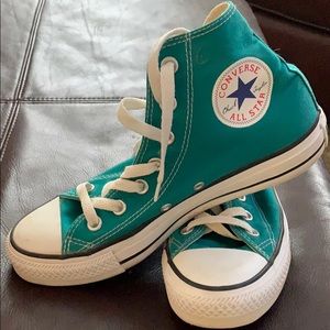 Converse High Tops Chuck Taylors
